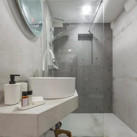 Bobo Guest house 3*