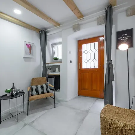 Bobo Guest house 3*