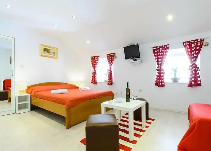 Casa de hóspedes Bobo 3*